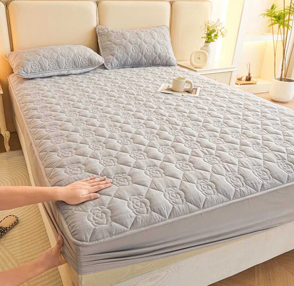 You’re not imagining this—your nights run hot. Here’s your calmer, temperature‑balanced sleep setup.
